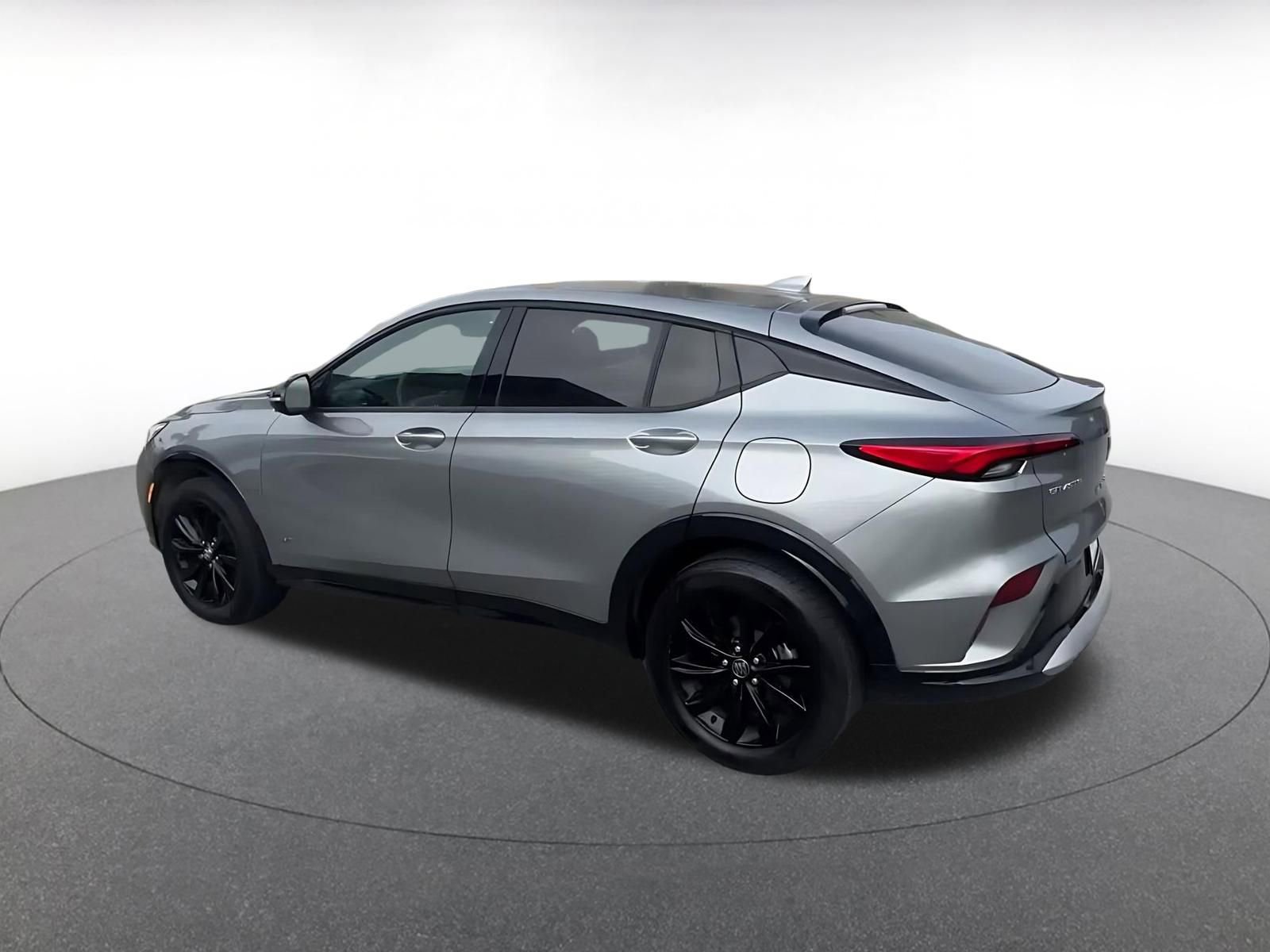 Used 2025 Buick Envista Sport Touring image 10