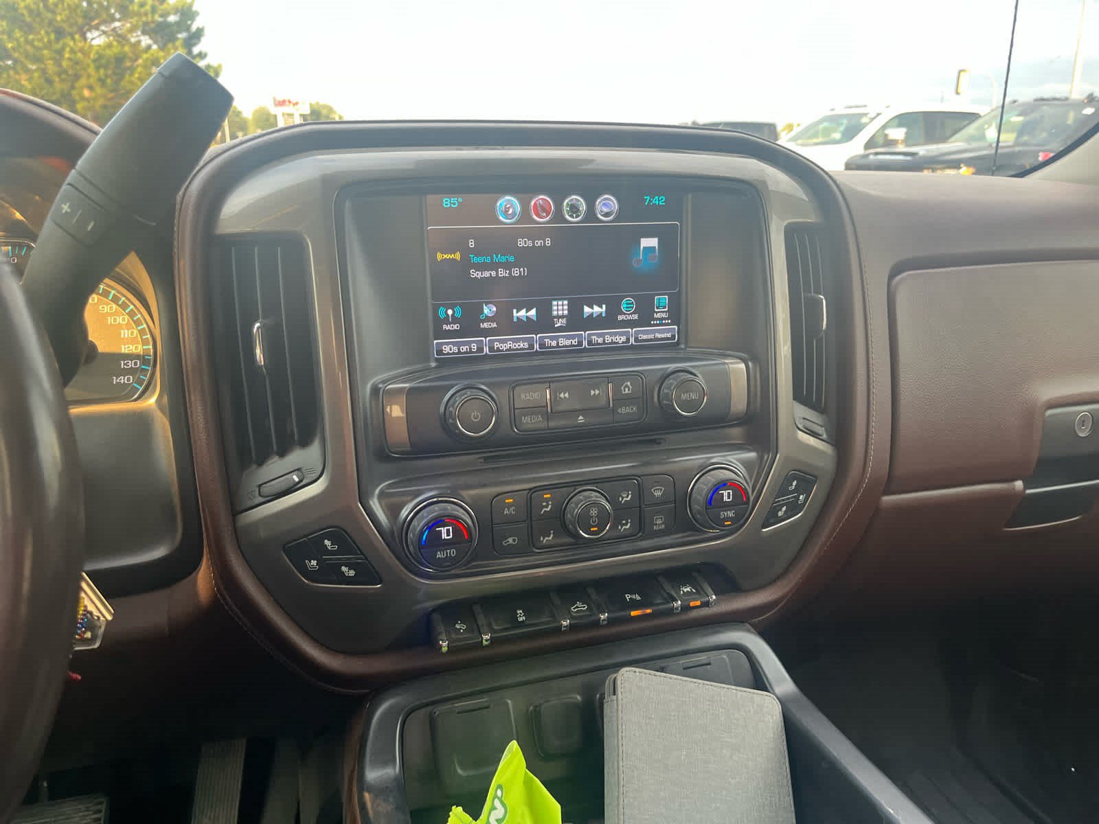 Used 2016 Chevrolet Silverado 1500 High Country w/ High Country Premium Package AWD/4WD image 10
