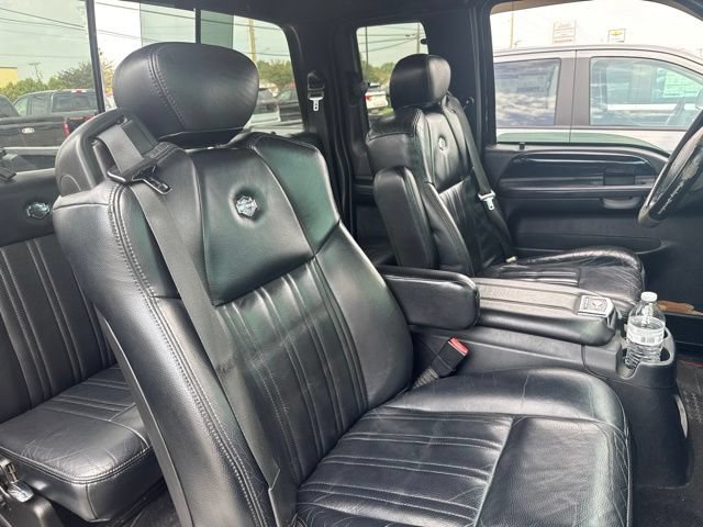 Used 2004 Ford F250 Harley-Davidson AWD/4WD image 6