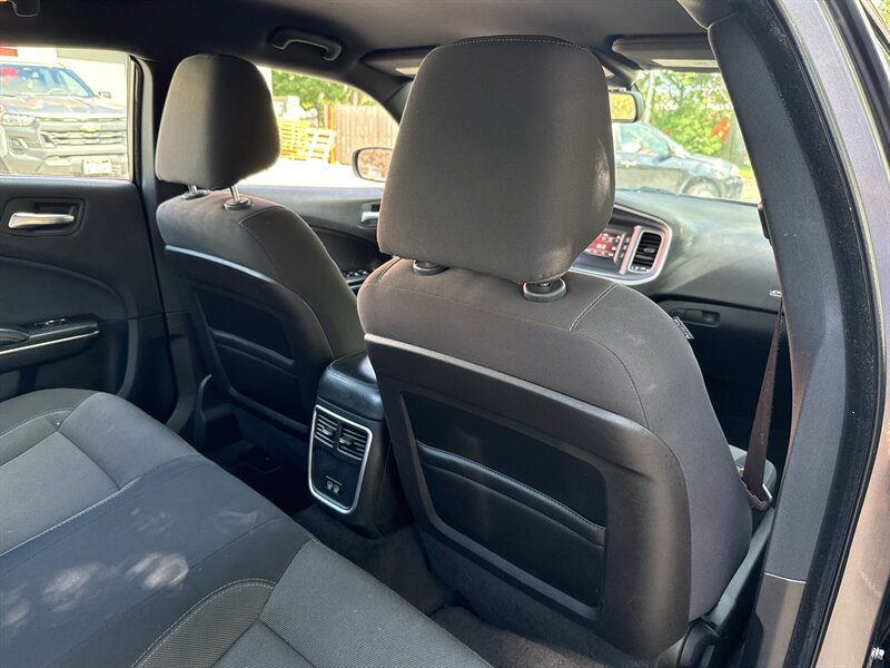 Used 2015 Dodge Charger SE w/ Popular Equipment Group AWD/4WD image 28