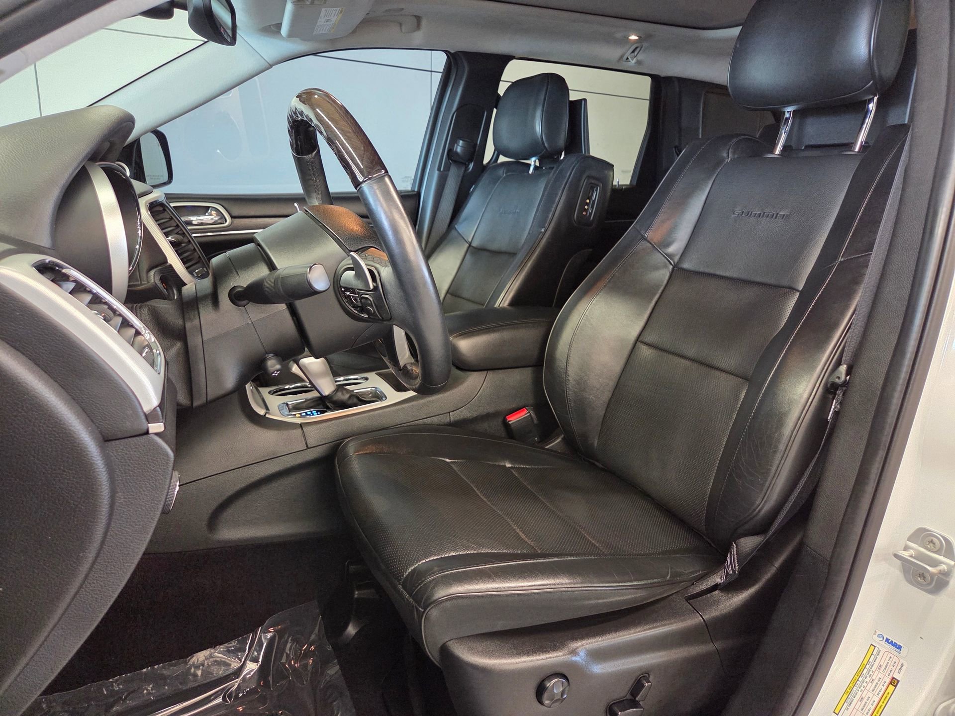 Used 2018 Jeep Grand Cherokee Summit w/ Platinum Series Group RWD image 5