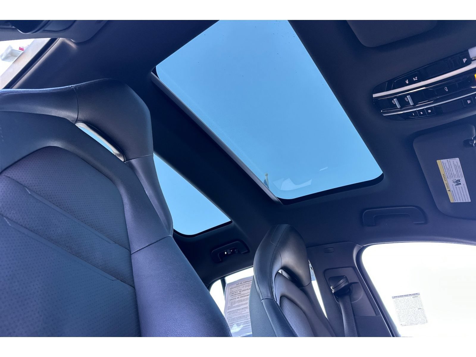 Used 2019 Porsche Panamera 4 AWD/4WD image 17