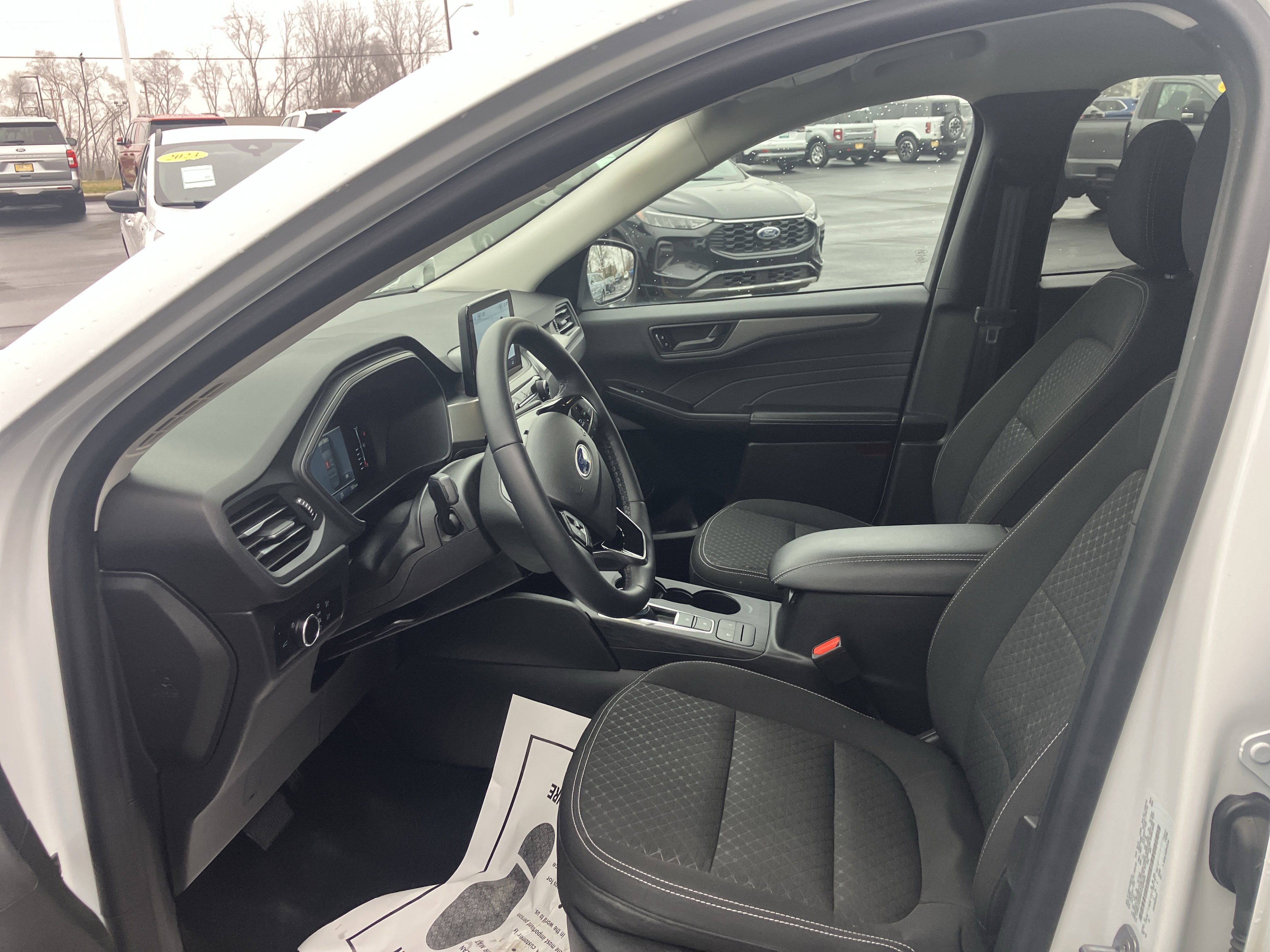 Used 2023 Ford Escape Active image 20