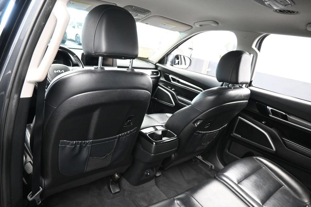 Used 2022 Kia Telluride LX AWD/4WD image 32
