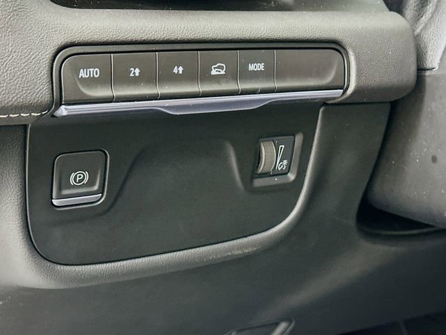 Certified 2023 Cadillac Escalade ESV Premium Luxury w/ LPO, Radiant Package image 11