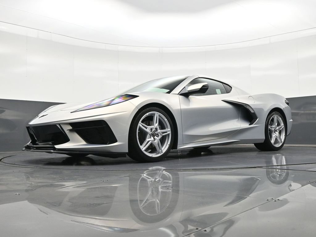 Used 2024 Chevrolet Corvette Stingray Coupe w/ 1LT RWD image 23