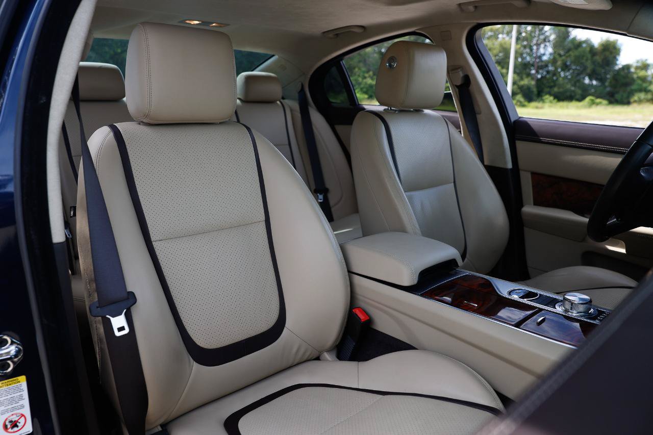Used 2012 Jaguar XF Portfolio RWD image 16