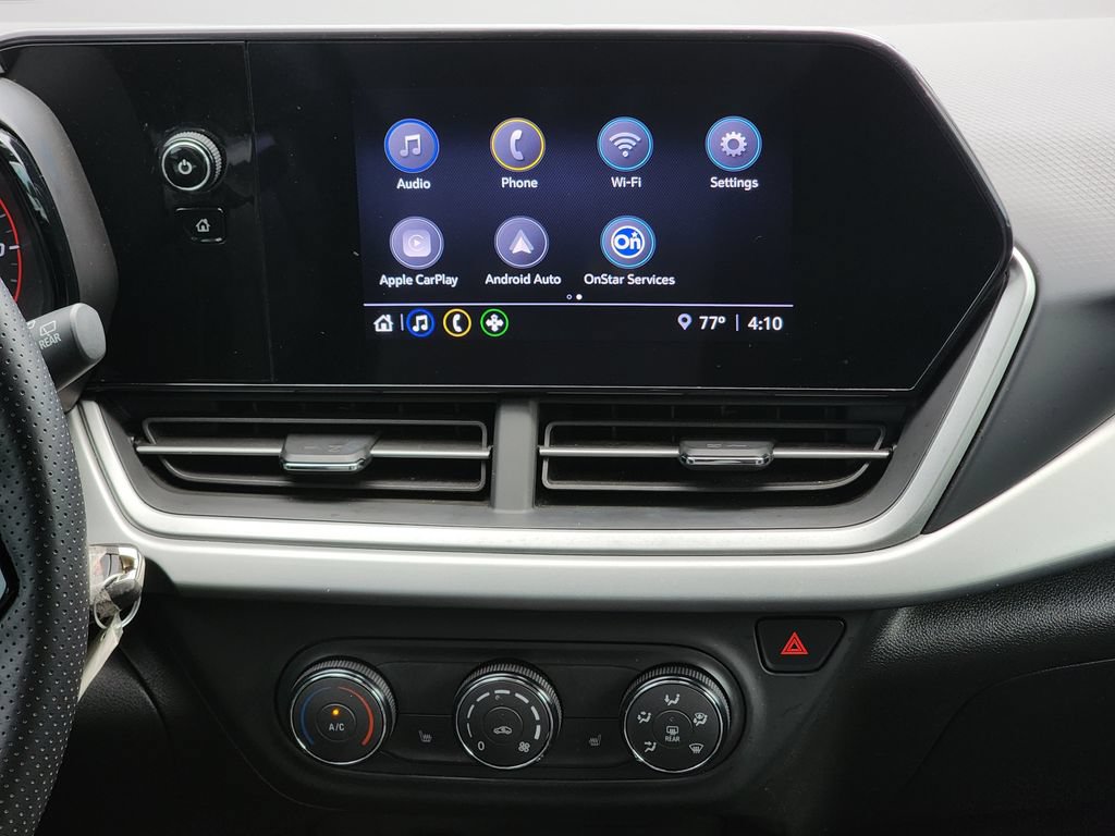 Used 2025 Chevrolet Trax RS FWD image 17