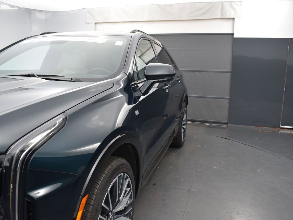 Certified 2025 Cadillac XT4 Sport image 39