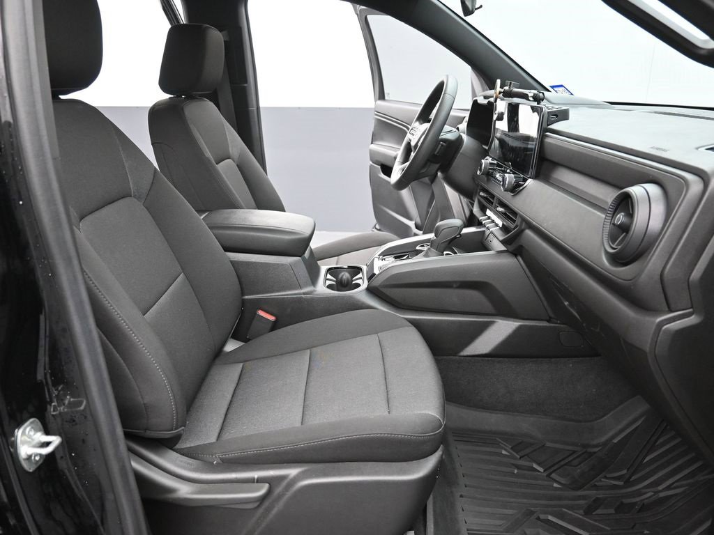 Used 2025 Chevrolet Colorado Trail Boss image 12