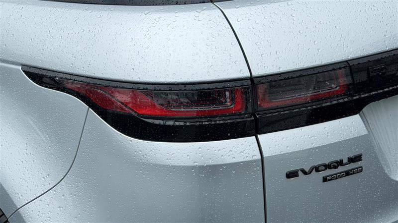 Used 2020 Land Rover Range Rover Evoque R-Dynamic HSE AWD/4WD image 13