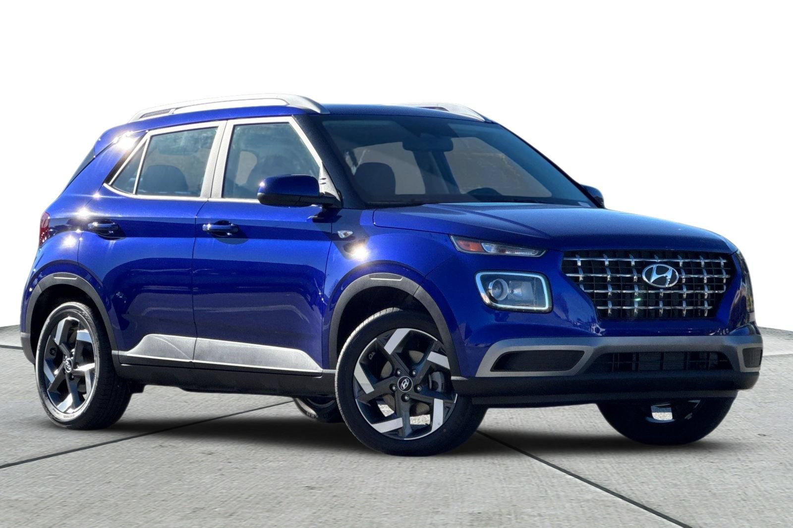 New 2026 Hyundai Venue SEL FWD image 2