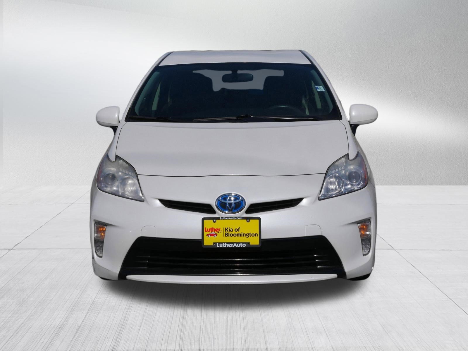 Used 2013 Toyota Prius Two video 2