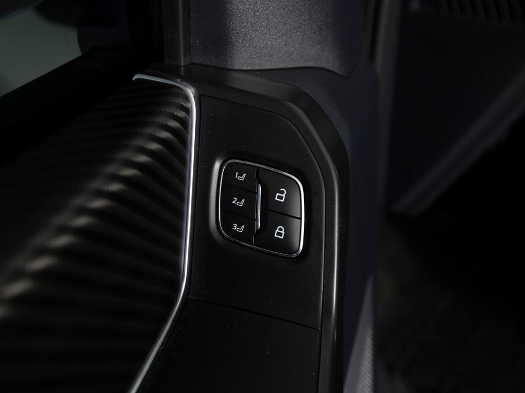 Used 2024 Ford F150 Raptor AWD/4WD image 14