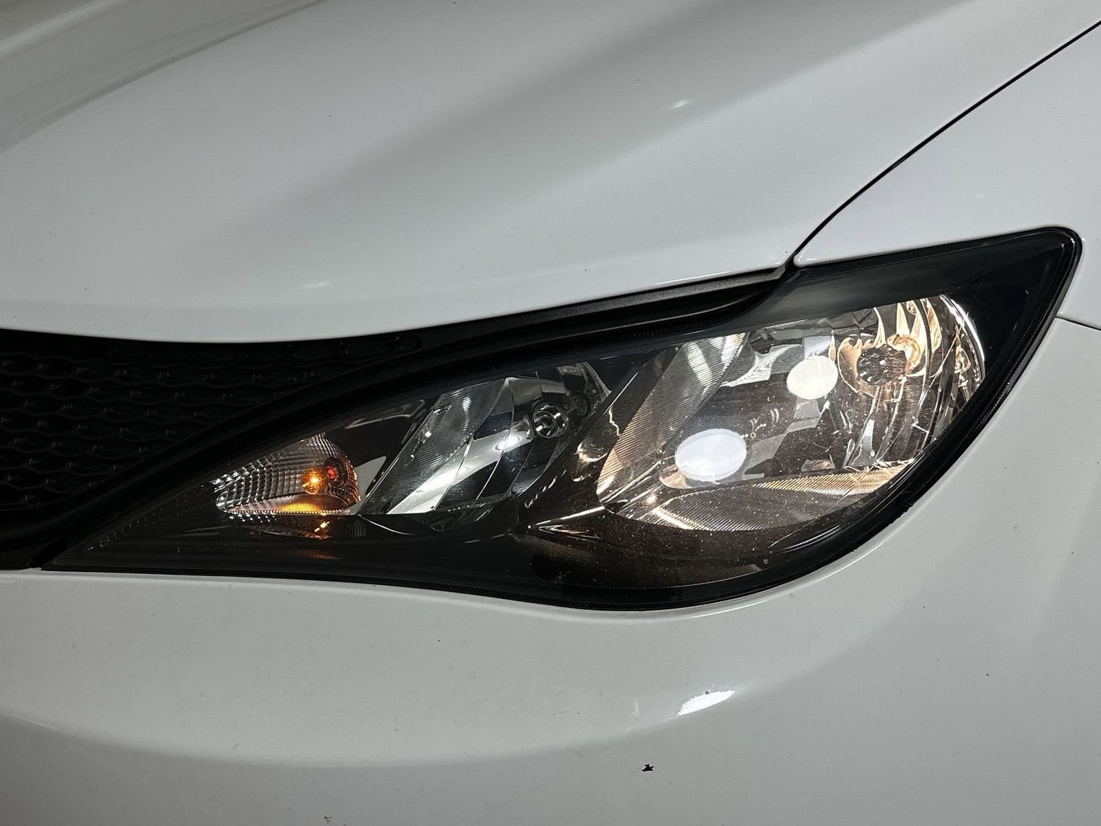 Used 2023 Chrysler Voyager LX FWD image 30