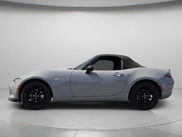 New 2026 MAZDA MX-5 Miata Club w/ Interior Package RWD image 2