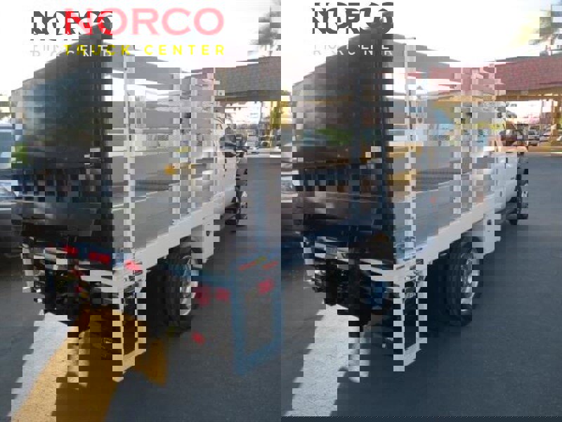 Used 2006 Ford F550 2WD Crew Cab Super Duty image 13