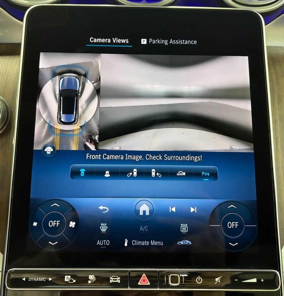 Used 2025 Mercedes-Benz GLC 350e 4MATIC w/ Driver Assistance Package image 19