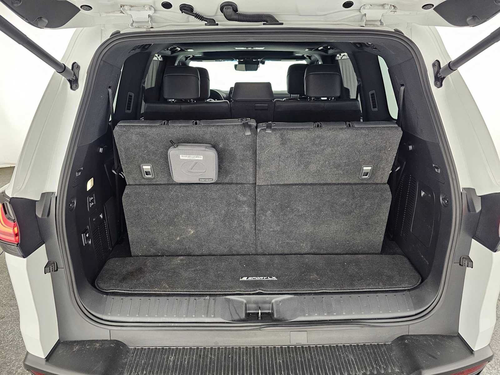 Used 2023 Lexus LX 600 F Sport AWD/4WD image 15
