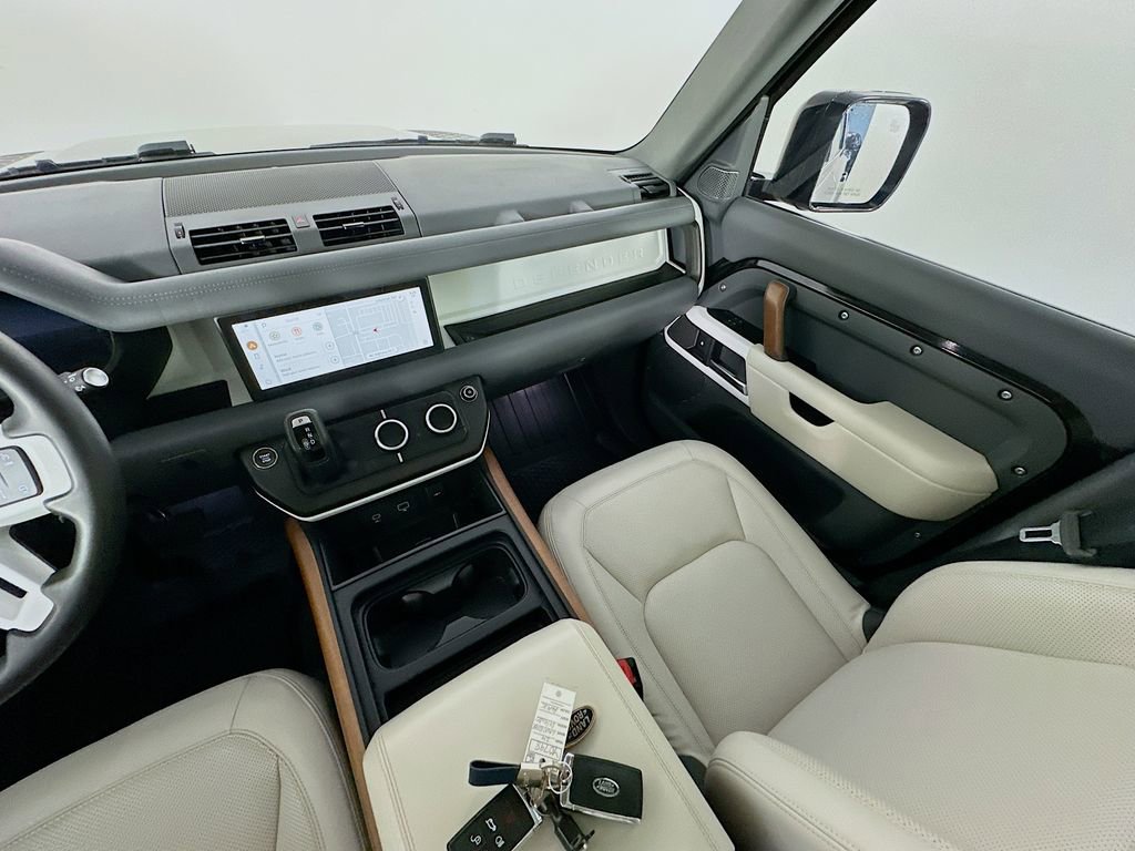Used 2024 Land Rover Defender 110 S AWD/4WD image 11