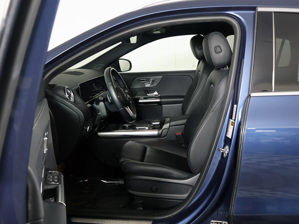 Used 2023 Mercedes-Benz GLA 250 4MATIC w/ Premium Package image 26