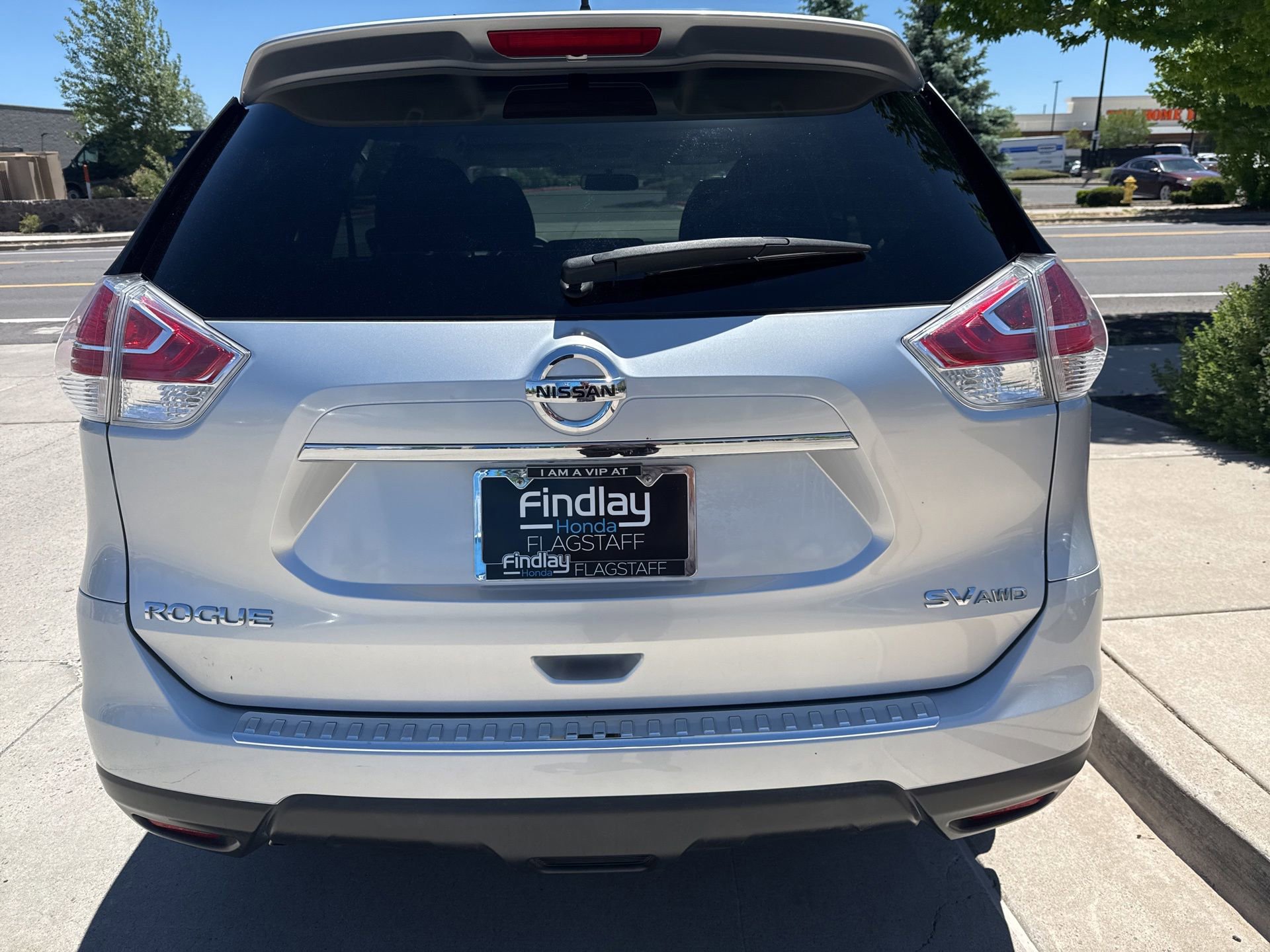 Used 2015 Nissan Rogue SV AWD/4WD image 5