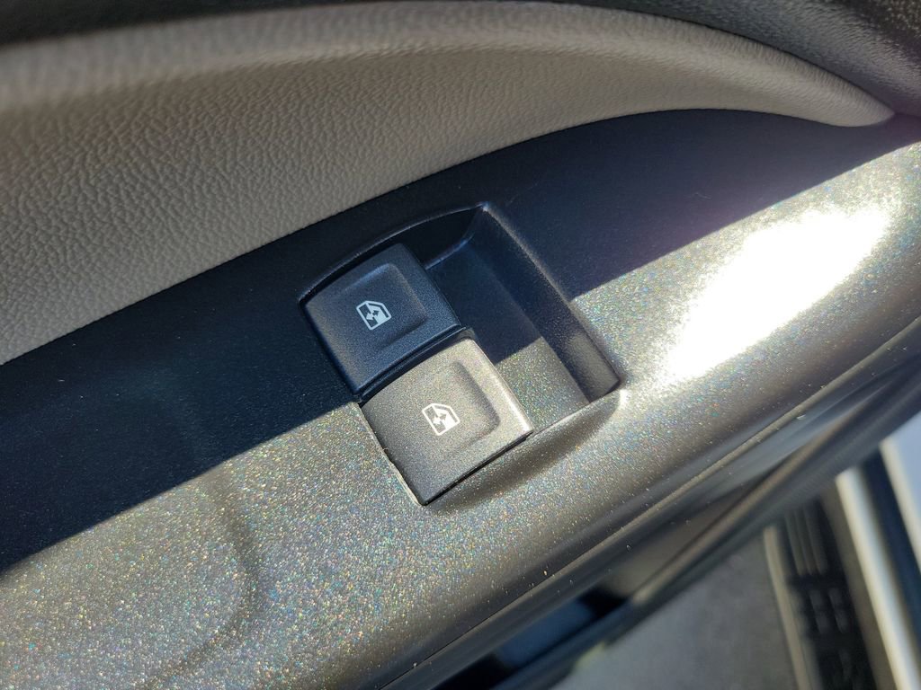 Used 2020 Chevrolet Colorado W/T image 17