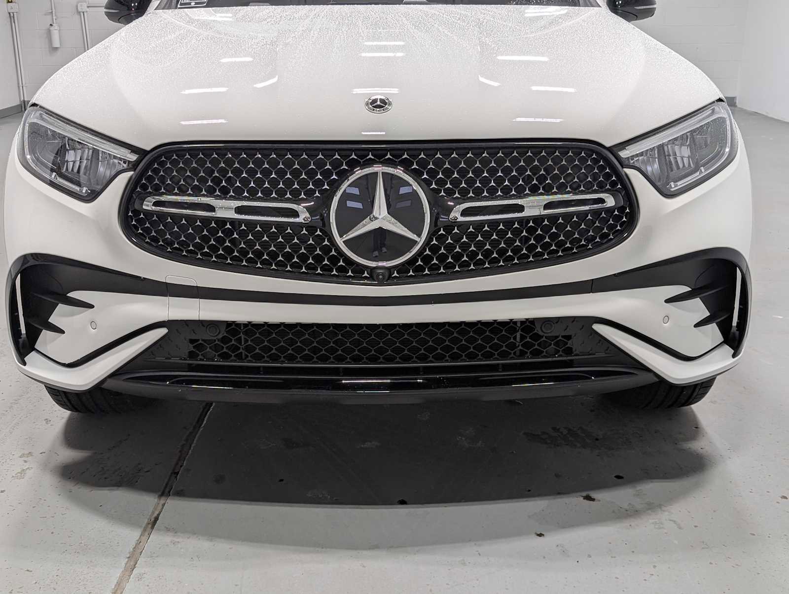 New 2026 Mercedes-Benz GLC 300 4MATIC image 2