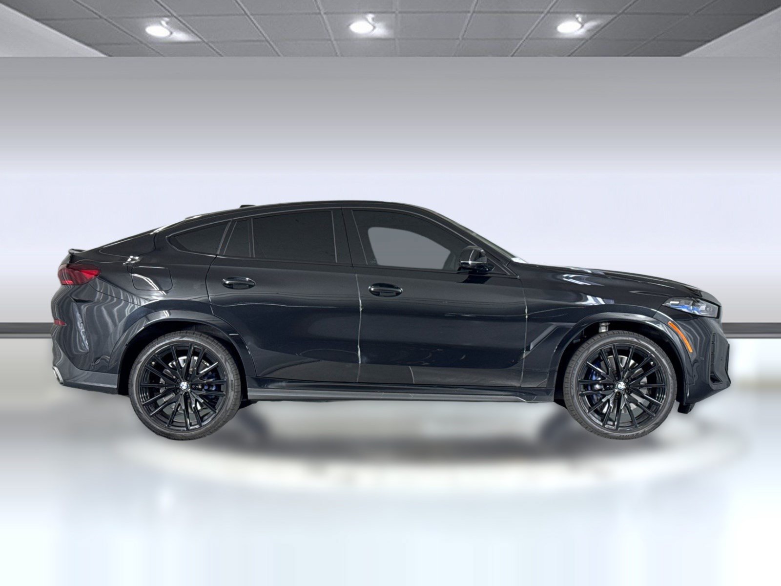 Used 2026 BMW X6 M60i w/ Parking Assistance Package AWD/4WD image 8