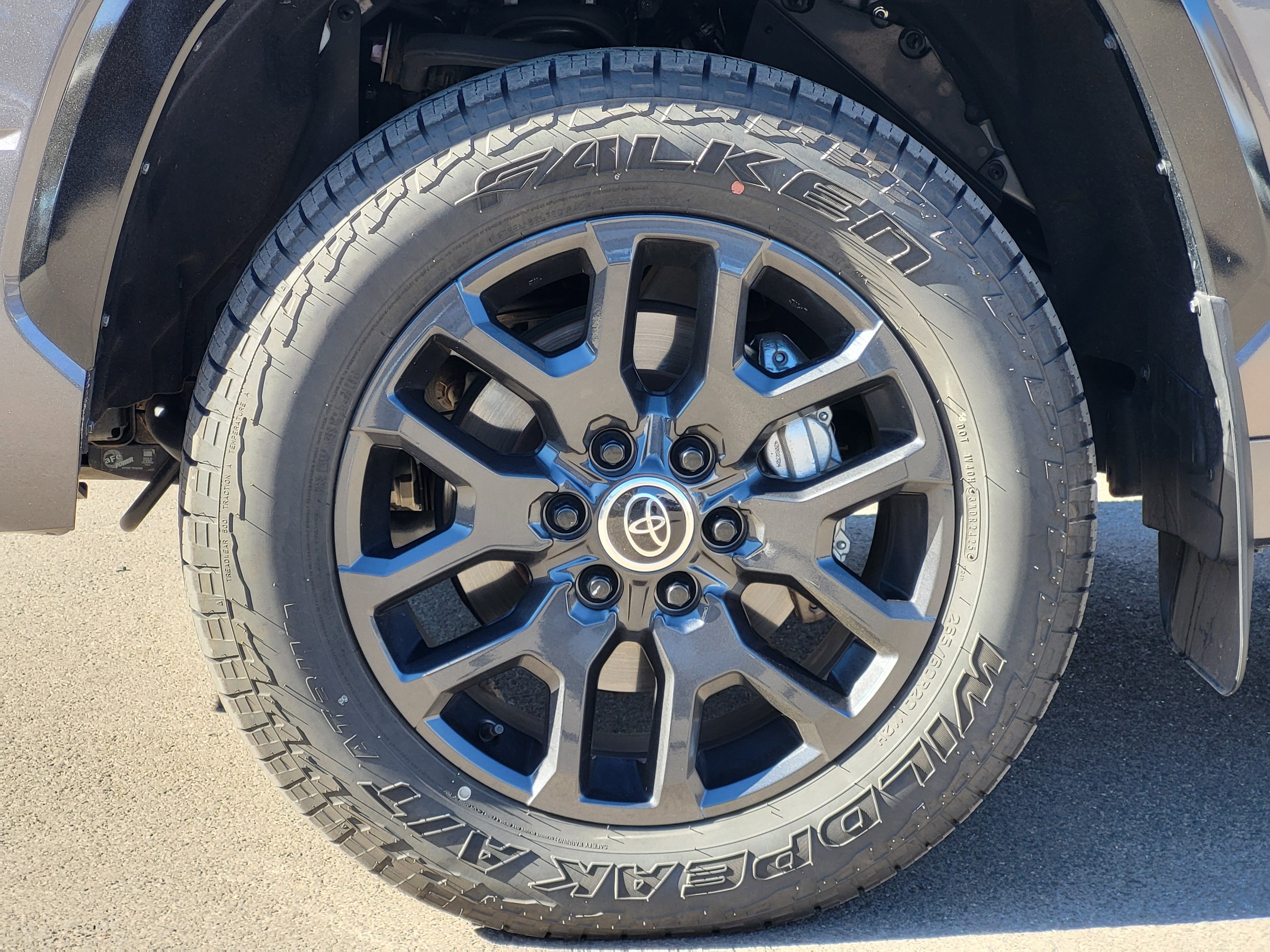 Used 2024 Toyota Tundra Platinum AWD/4WD image 9