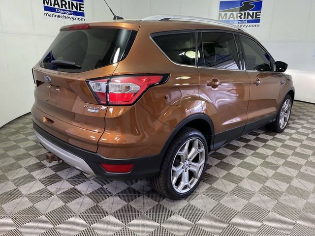 Used 2017 Ford Escape Titanium w/ Equipment Group 301A AWD/4WD image 16