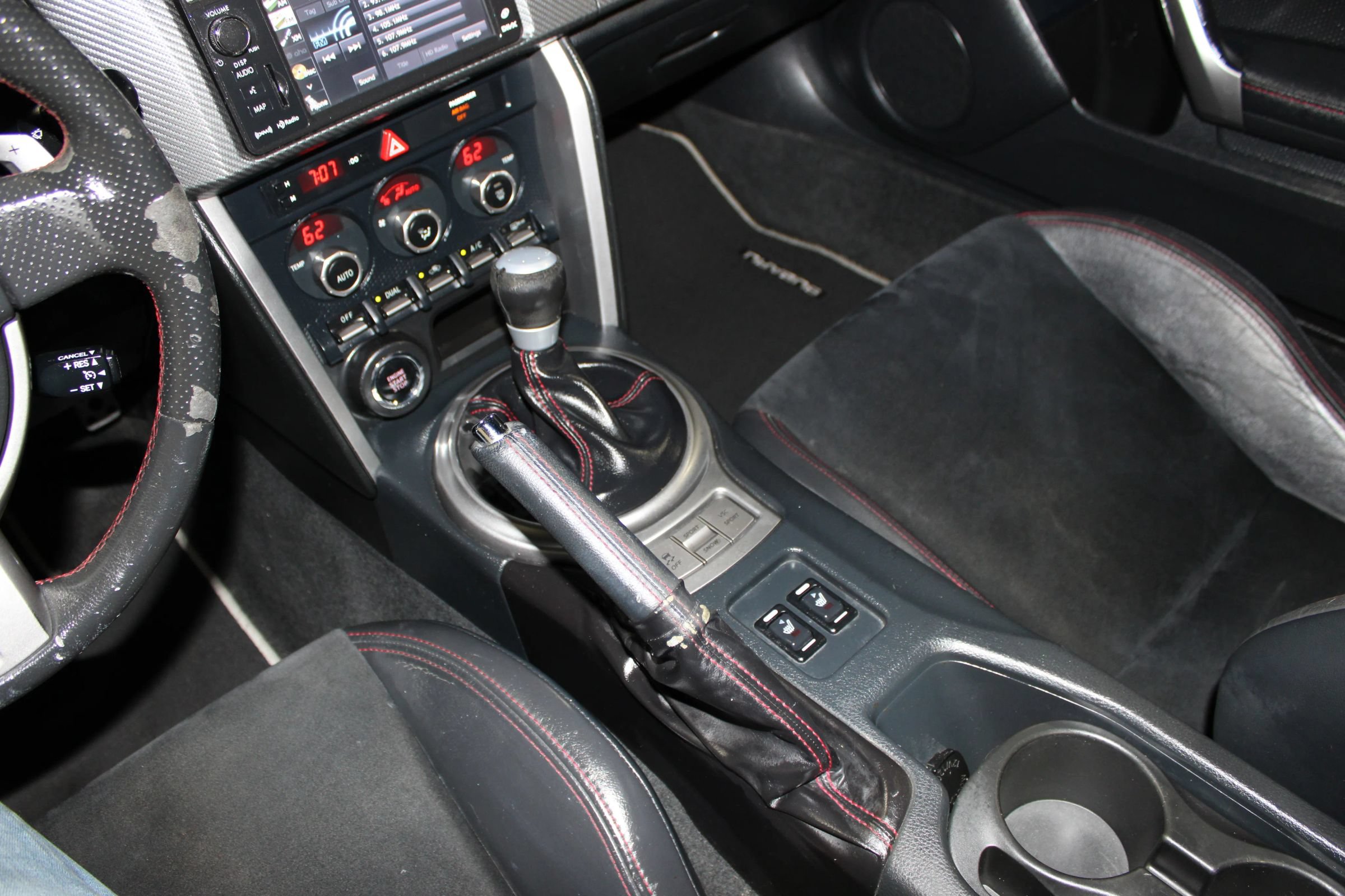 Used 2015 Subaru BRZ Limited w/ Popular Package #1B RWD image 13