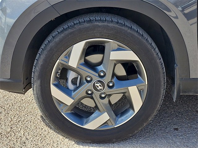 Used 2024 Hyundai Venue SEL image 9