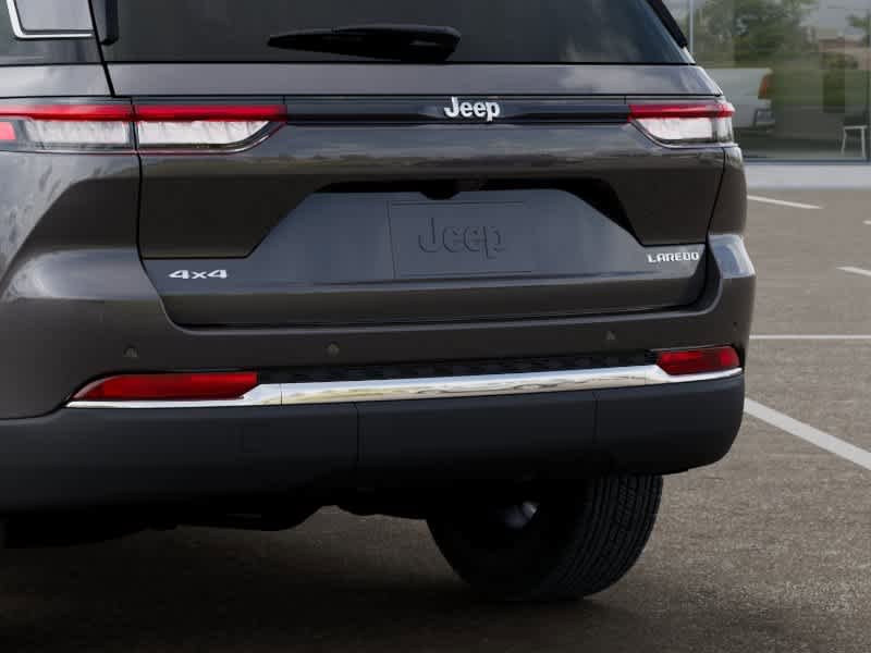 New 2026 Jeep Grand Cherokee Laredo X AWD/4WD image 13