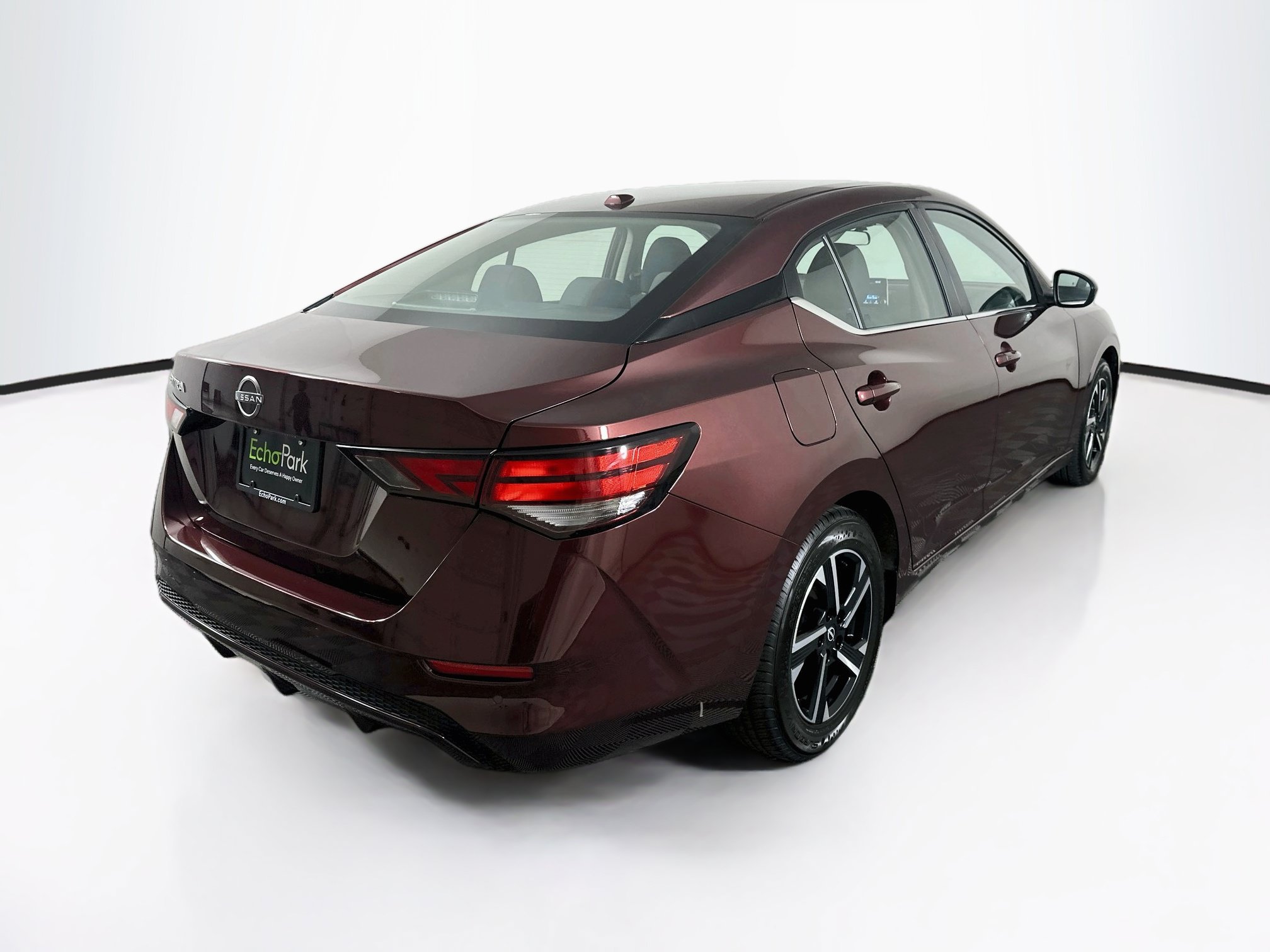 Used 2025 Nissan Sentra SV FWD image 9