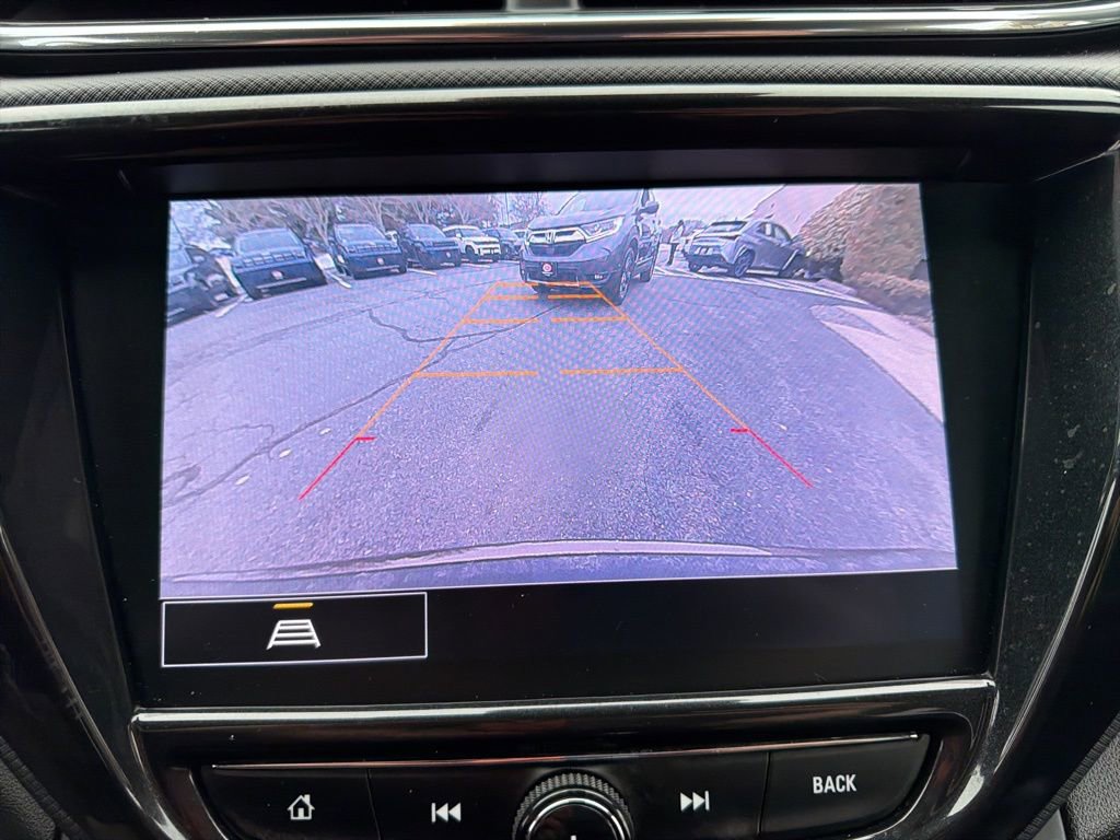 Used 2022 Chevrolet TrailBlazer ACTIV w/ Technology Package image 24