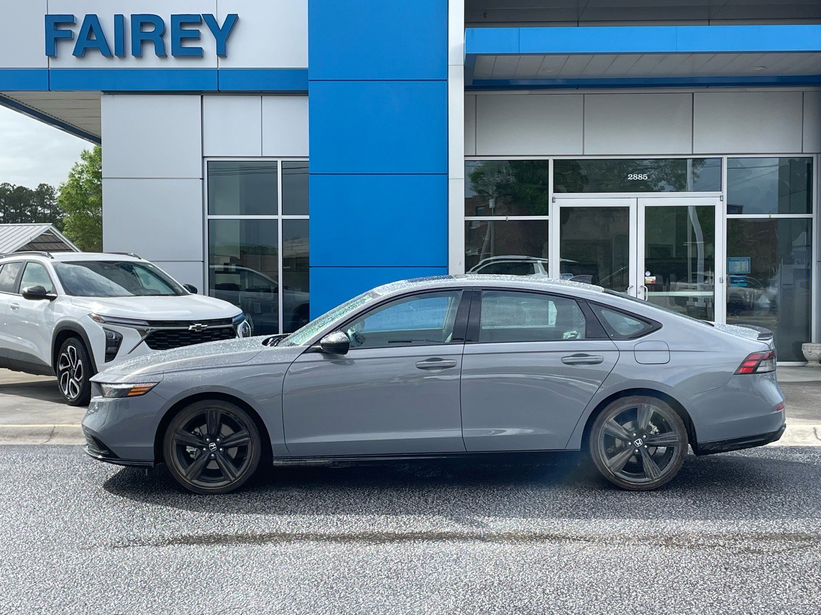 Used 2025 Honda Accord Sport image 2