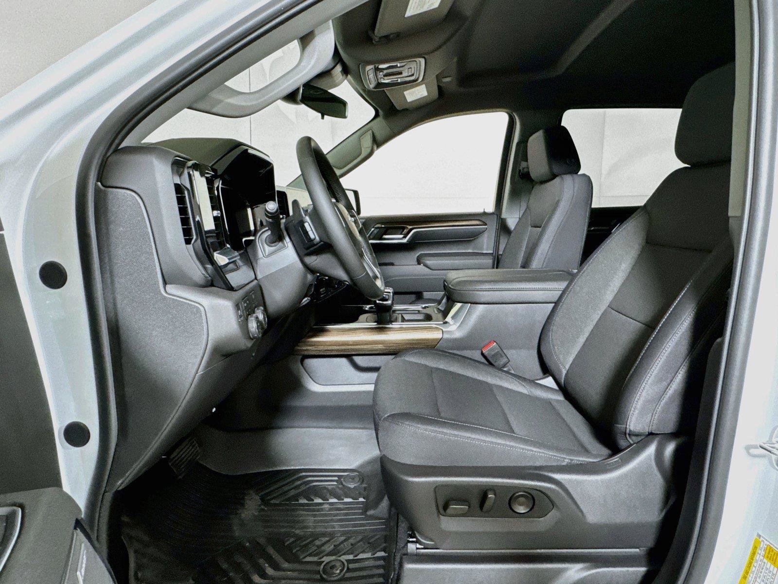 New 2026 Chevrolet Silverado 1500 LT Trail Boss w/ Convenience Package II AWD/4WD image 12