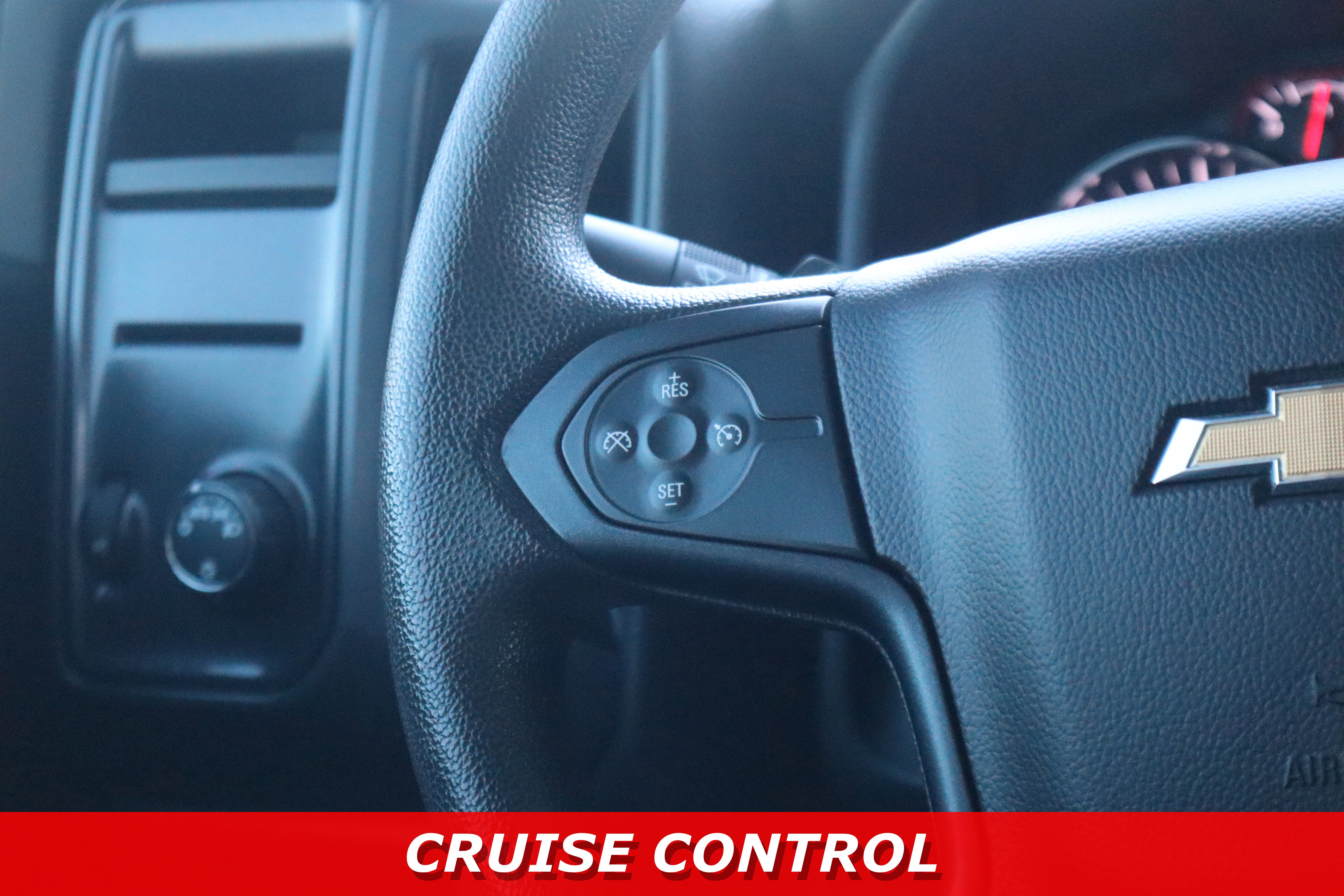 Used 2018 Chevrolet Silverado 1500 Custom w/ Custom Value Package image 17