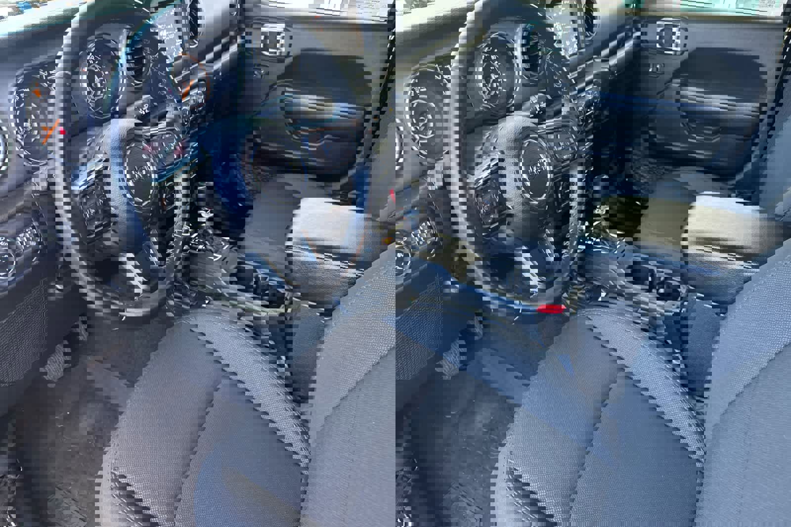 Used 2022 Jeep Gladiator Sport image 10