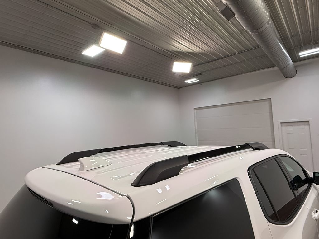 Used 2023 GMC Acadia AT4 image 44