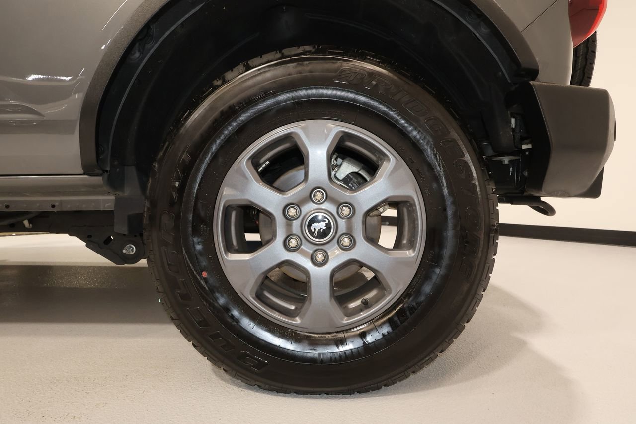 Used 2025 Ford Bronco Big Bend image 34