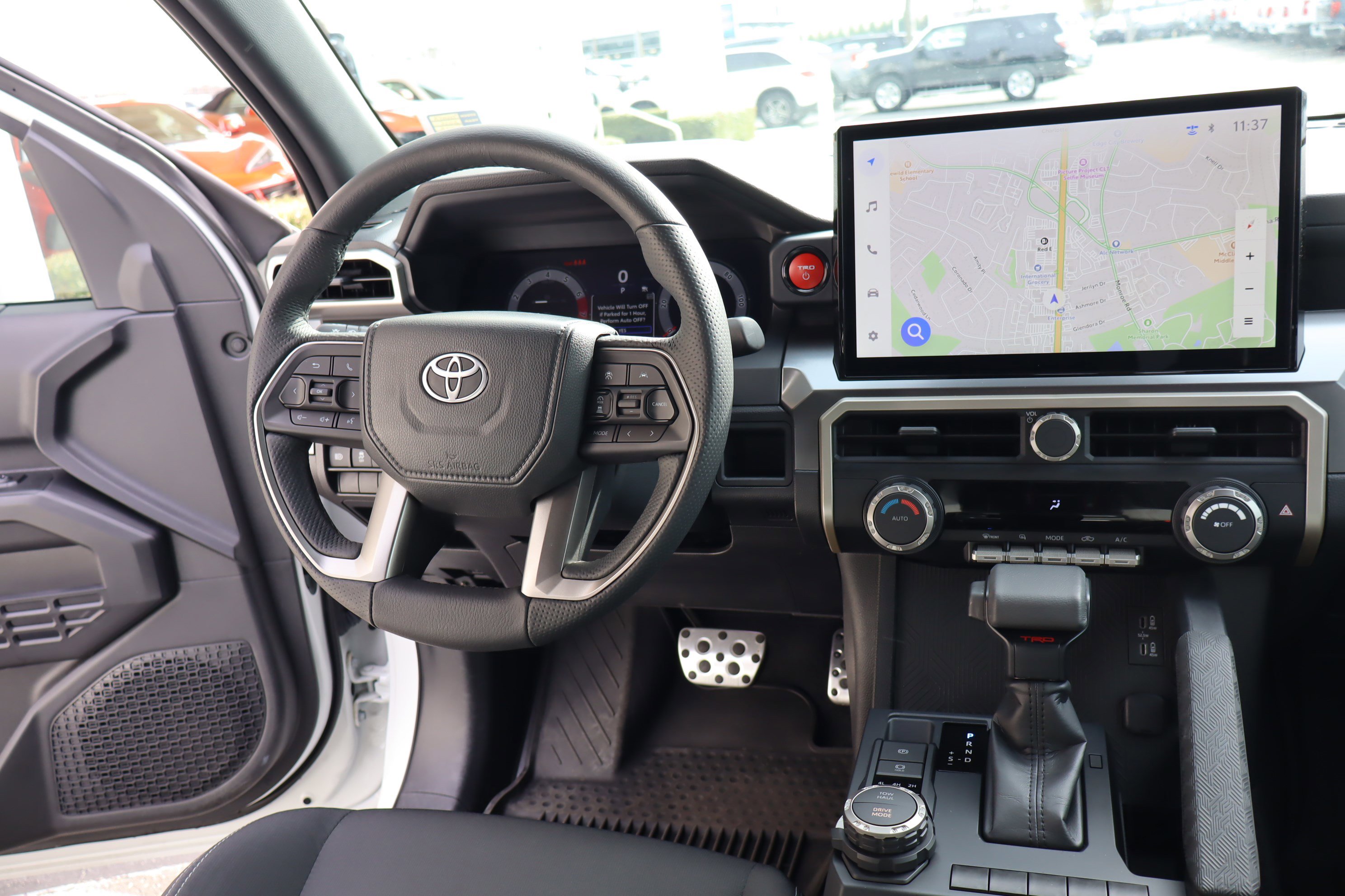 Used 2025 Toyota Tacoma TRD Sport image 16