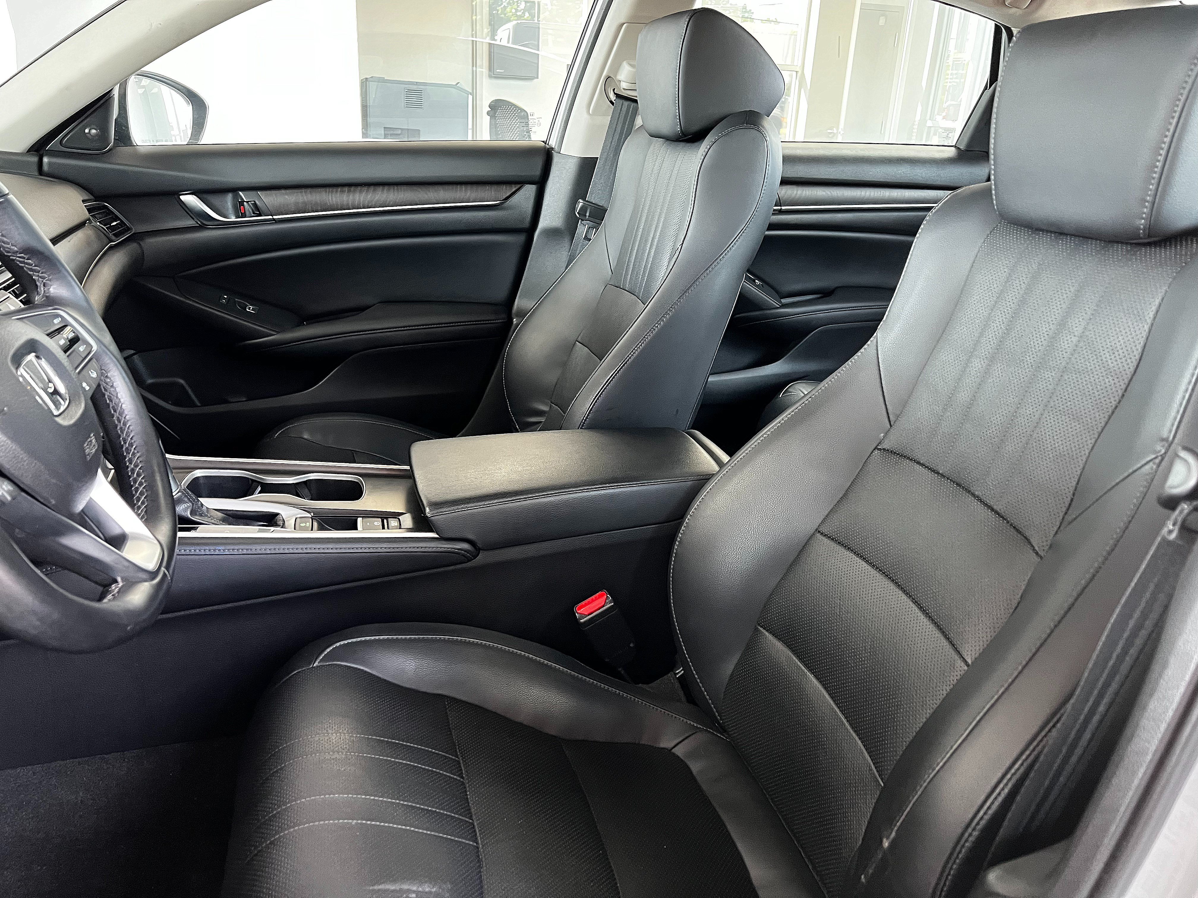 Used 2018 Honda Accord EX-L image 11