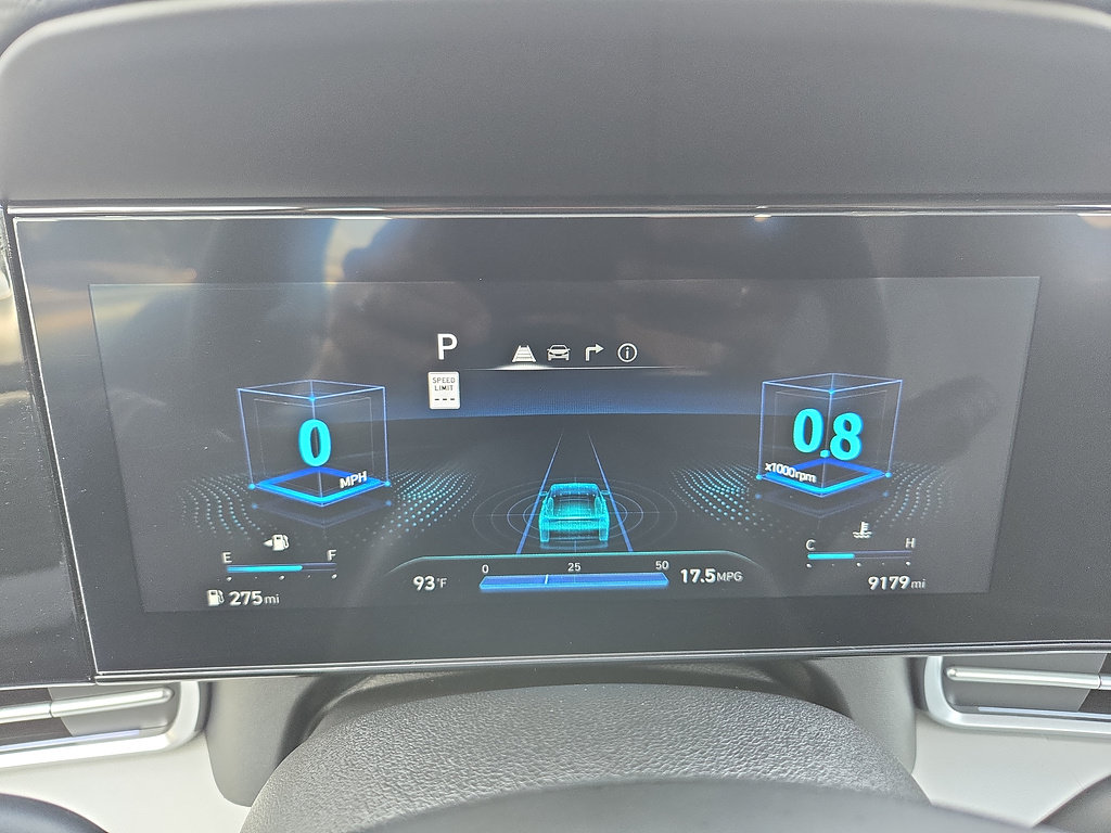 Certified 2025 Hyundai Elantra Limited FWD image 21