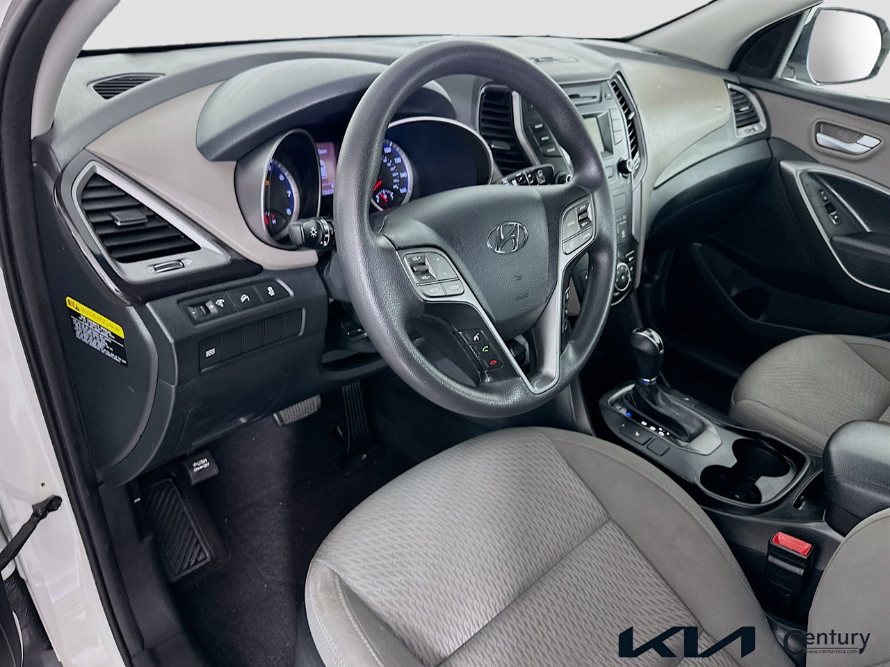 Used 2016 Hyundai Santa Fe SE image 9