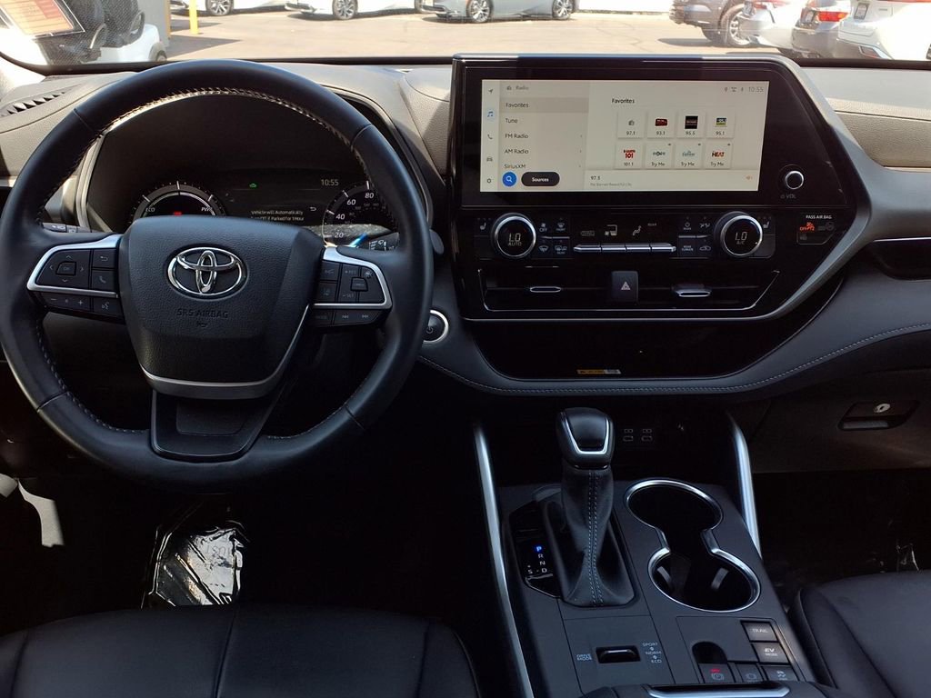 Certified 2024 Toyota Highlander XLE AWD/4WD image 21