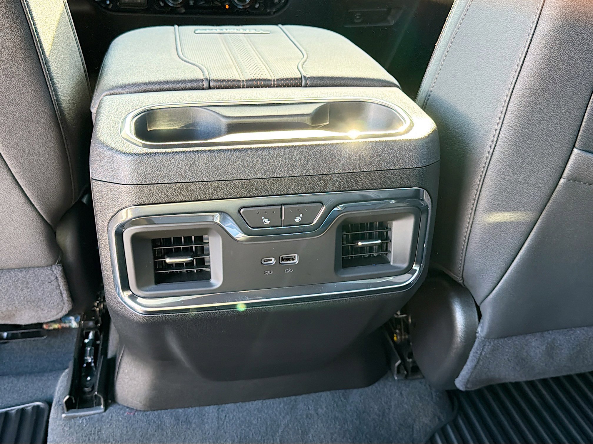 Used 2025 Chevrolet Silverado 2500 High Country w/ Technology Package image 19