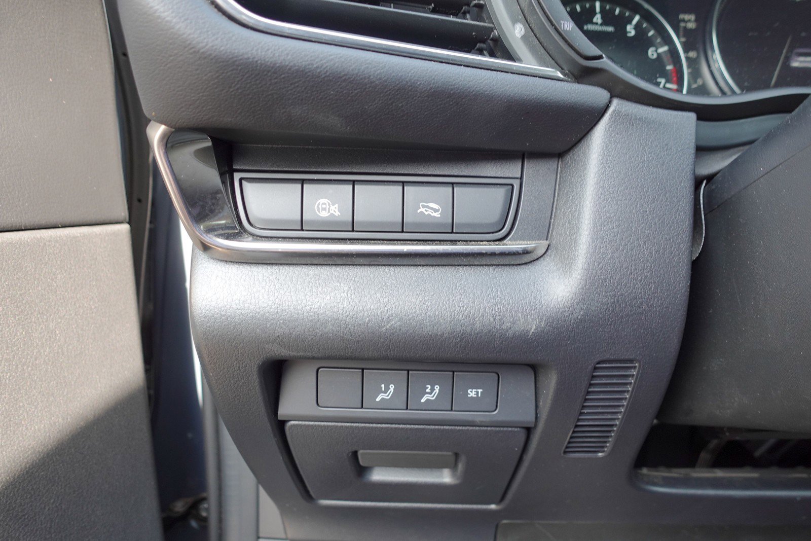 Certified 2025 MAZDA CX-30 AWD 2.5 S w/ Preferred Package image 11