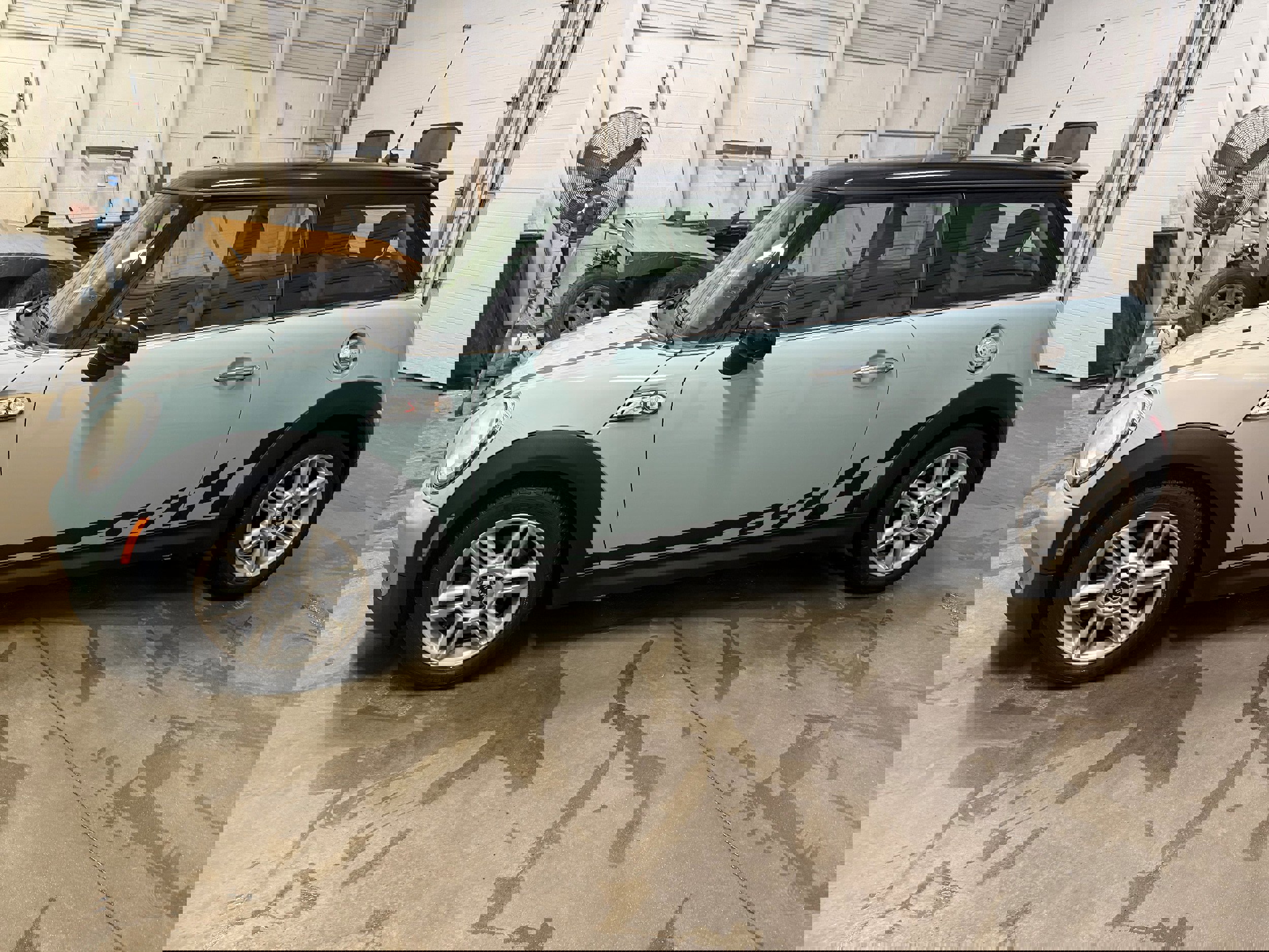 Used 2011 MINI Cooper S image 22